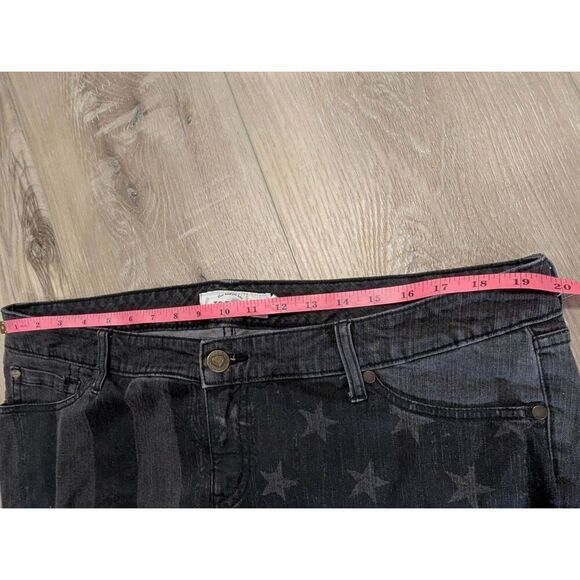 Szā18 Torrid Black & Grey American Flag Jean Shorts - Picture 3 of 8